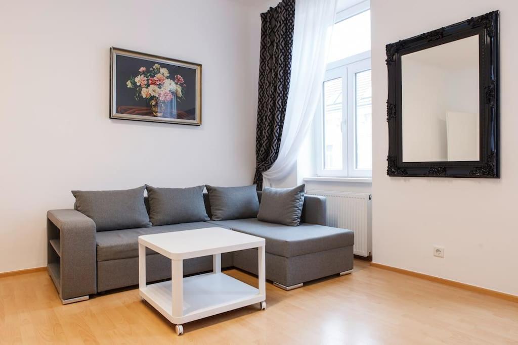 Vienna-Flats Self Check-In Apartment Ngoại thất bức ảnh