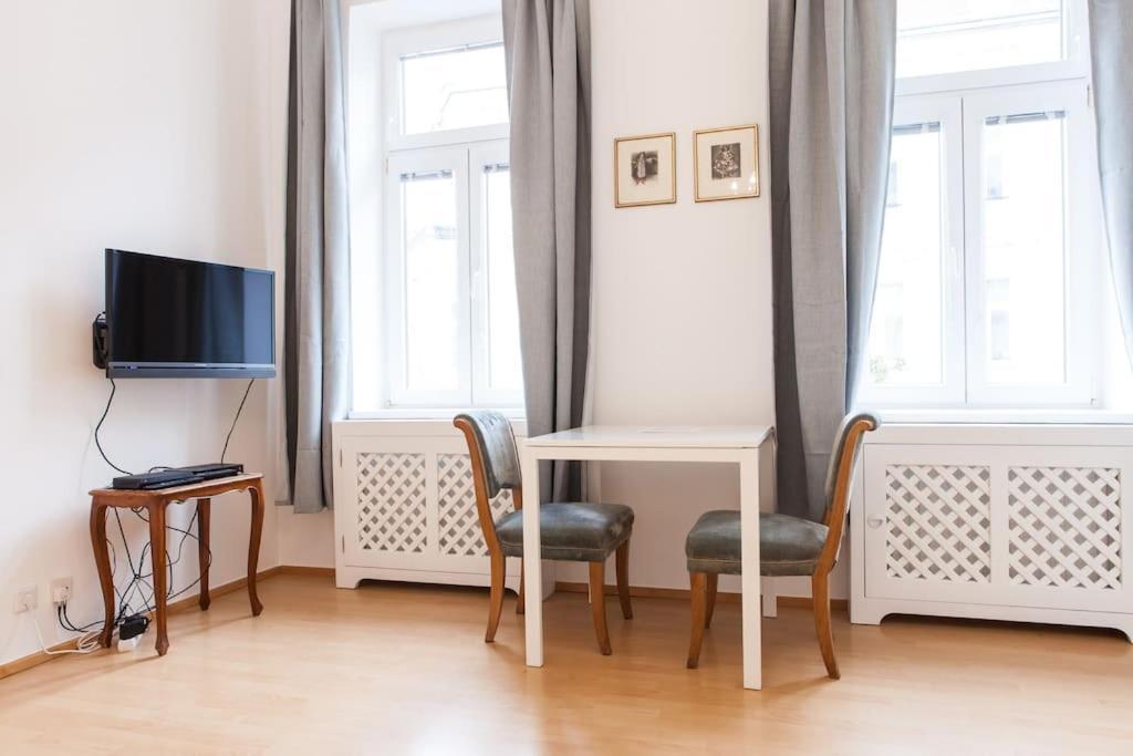 Vienna-Flats Self Check-In Apartment Ngoại thất bức ảnh