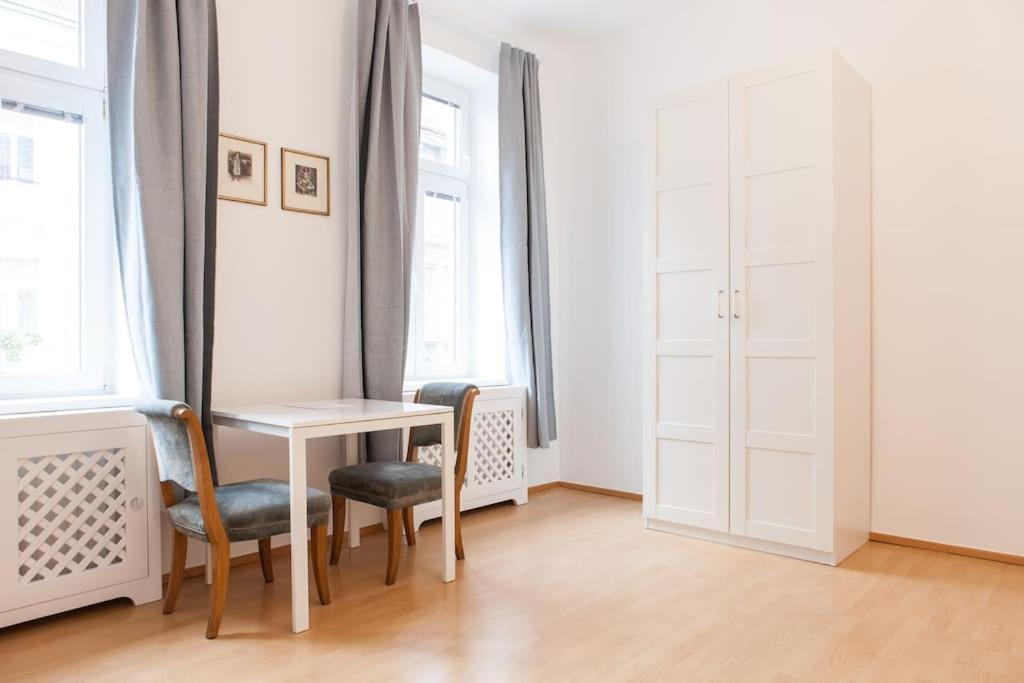 Vienna-Flats Self Check-In Apartment Ngoại thất bức ảnh