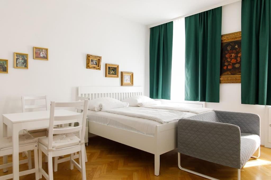 Vienna-Flats Self Check-In Apartment Ngoại thất bức ảnh