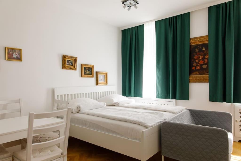 Vienna-Flats Self Check-In Apartment Ngoại thất bức ảnh
