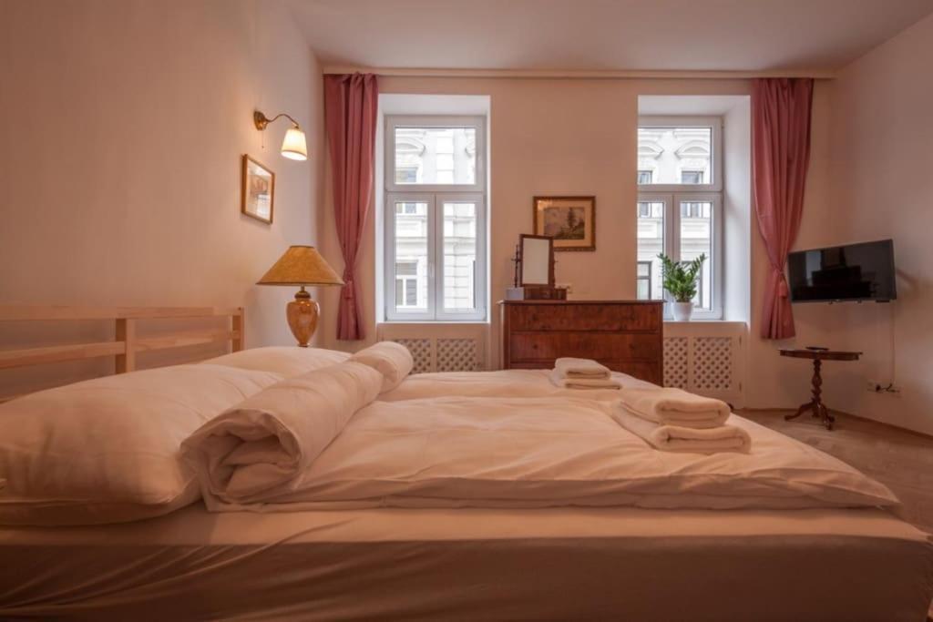 Vienna-Flats Self Check-In Apartment Ngoại thất bức ảnh