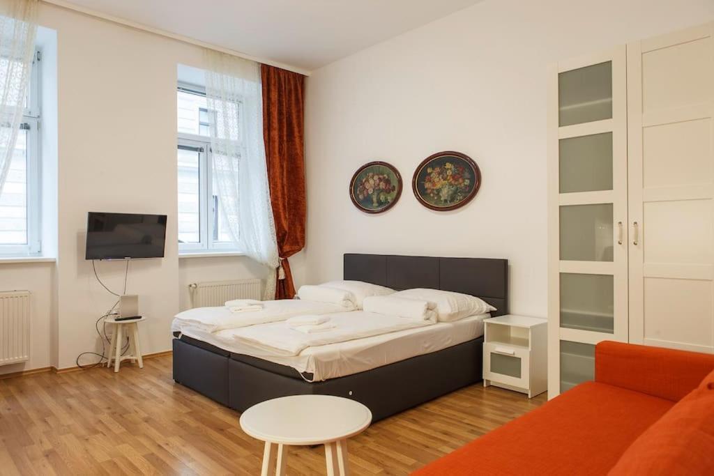 Vienna-Flats Self Check-In Apartment Ngoại thất bức ảnh