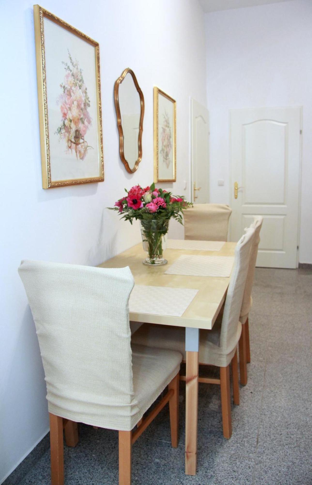 Vienna-Flats Self Check-In Apartment Ngoại thất bức ảnh