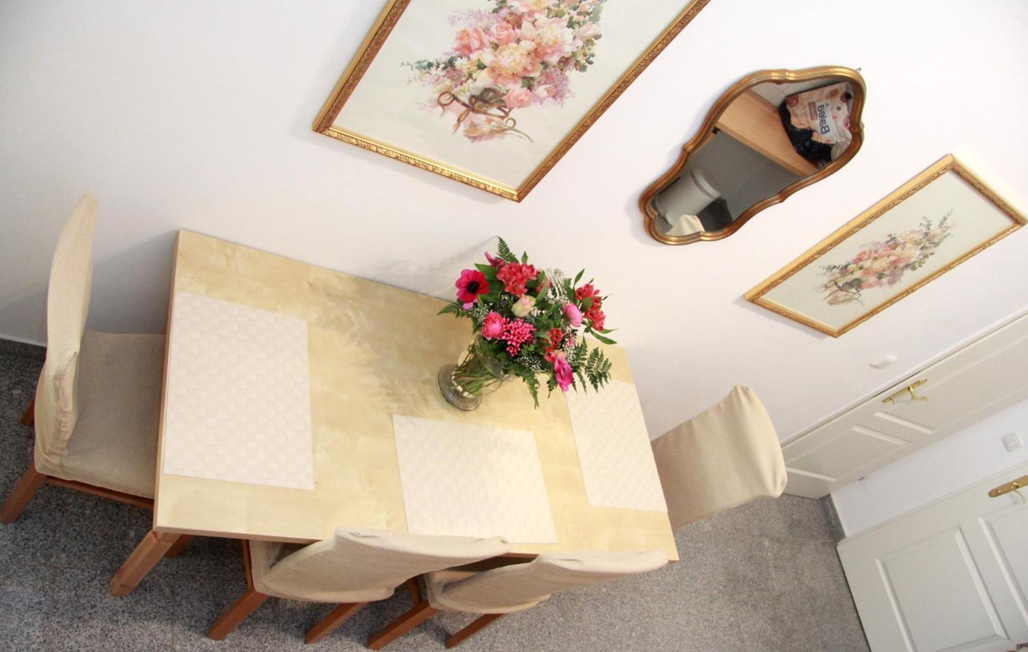 Vienna-Flats Self Check-In Apartment Ngoại thất bức ảnh