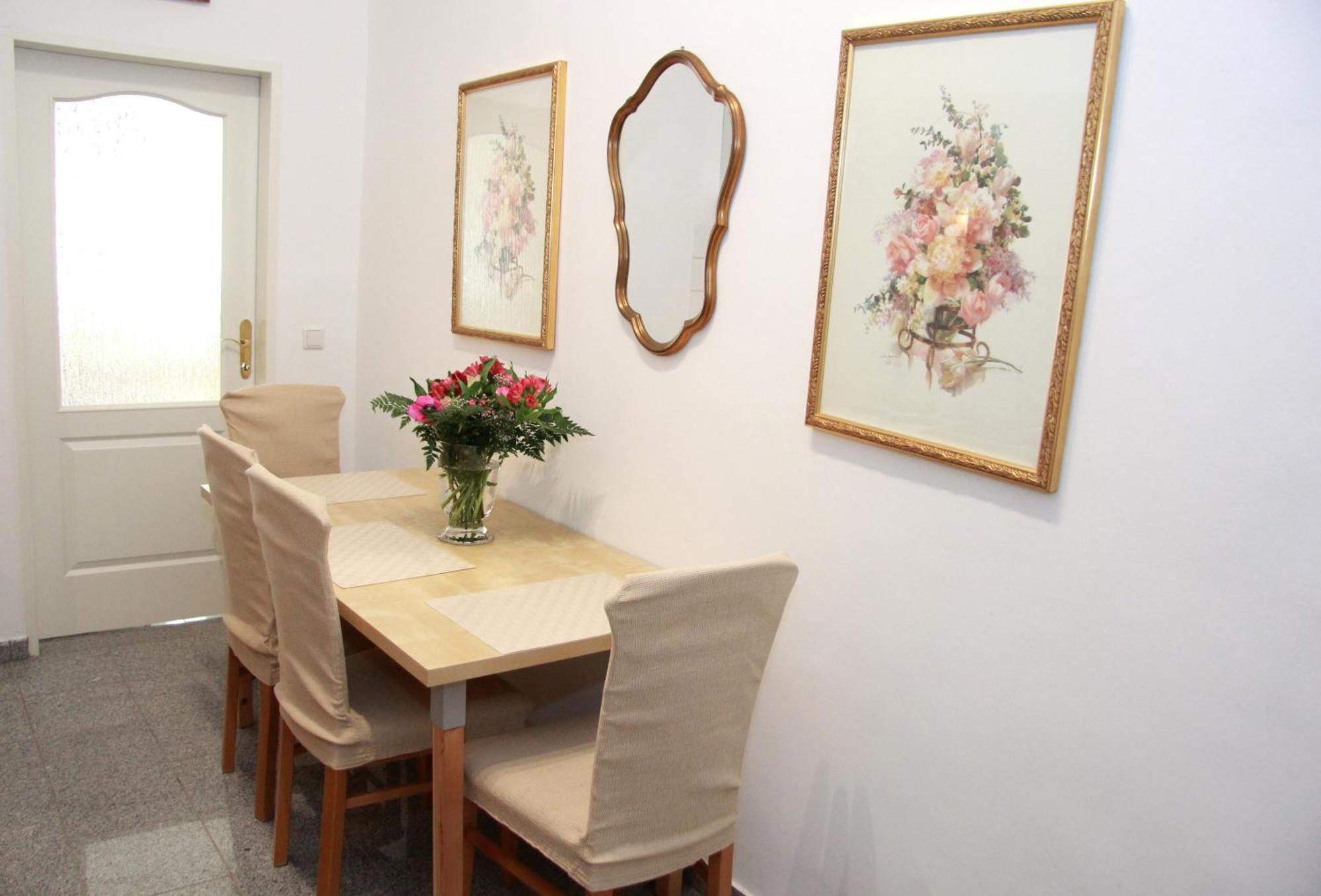 Vienna-Flats Self Check-In Apartment Ngoại thất bức ảnh